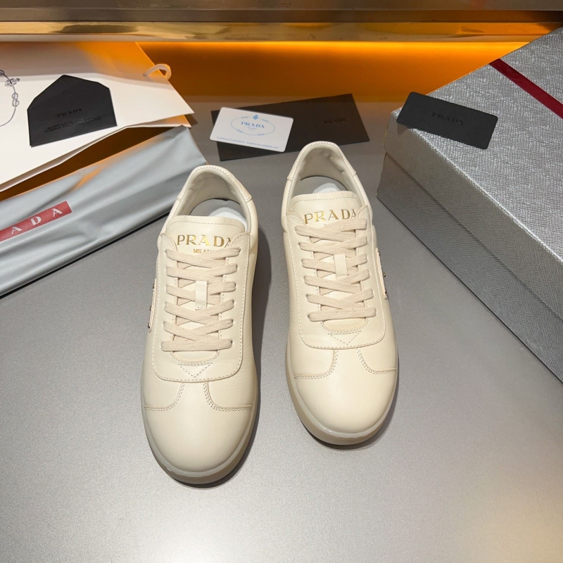 Pra*a sneakers